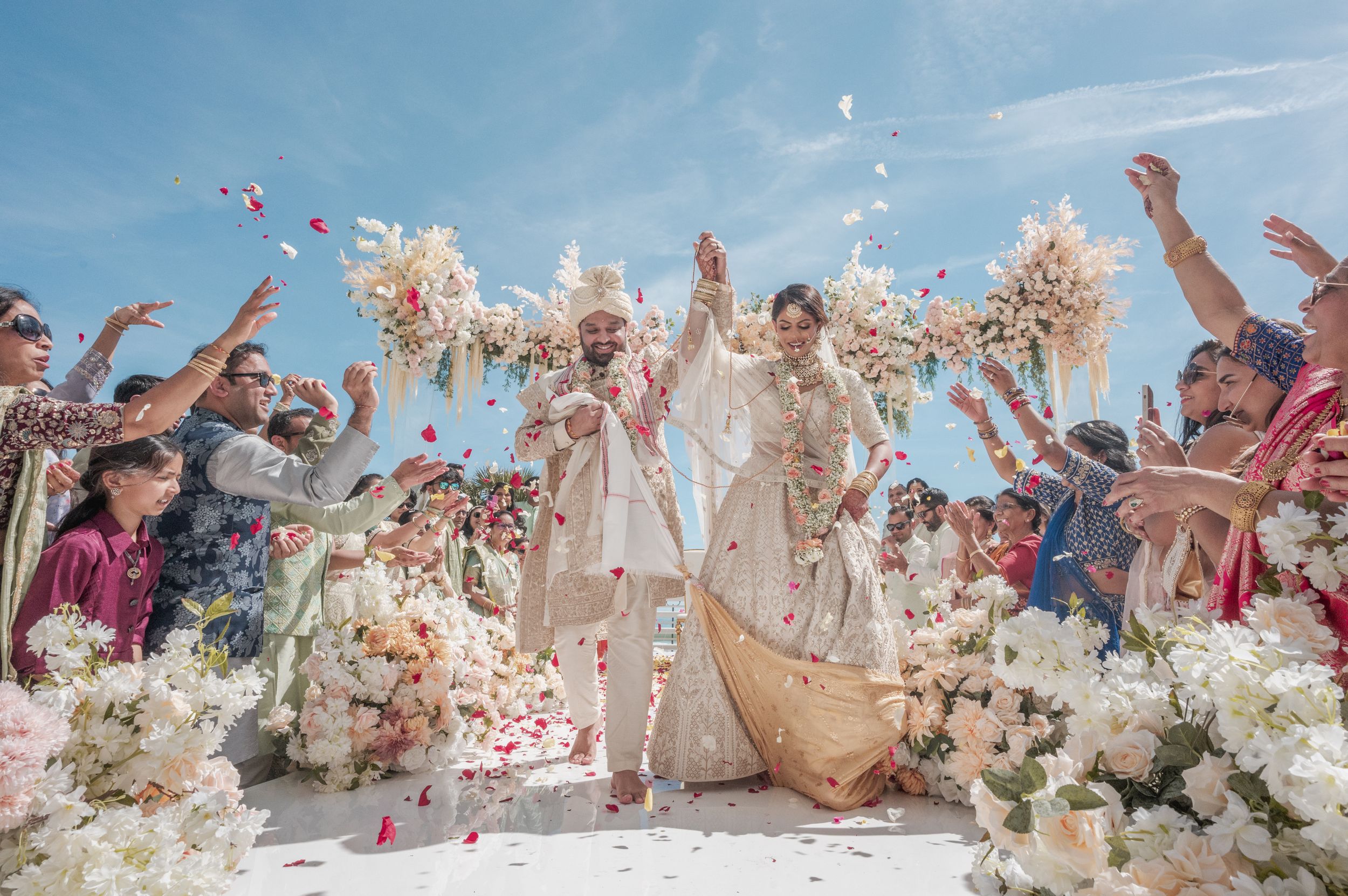 Indoor vs. Outdoor Wedding: Choosing the Perfect Setting for Your Special Day — Rivers Studios blog